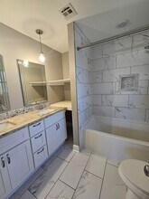 3611 Huntlee Dr in New Orleans, LA - Building Photo - Building Photo