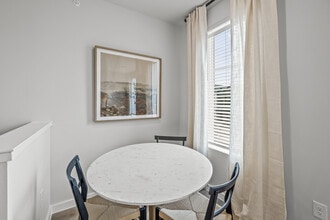 Brentwood at the Reserve in Mansfield, TX - Foto de edificio - Interior Photo