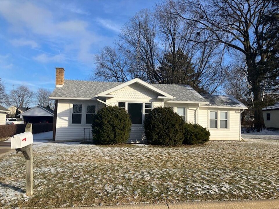 515 Herman St in Delavan, WI - Building Photo