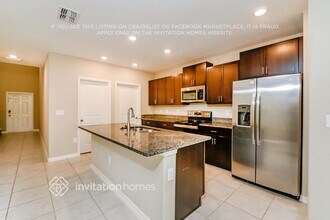 11175 Riley Pines Cir in Gibsonton, FL - Building Photo - Building Photo