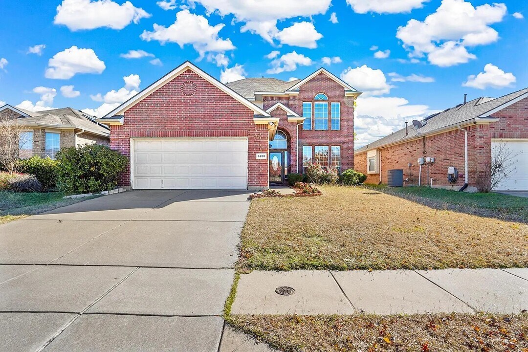 6200 Melanie Dr in Fort Worth, TX - Building Photo