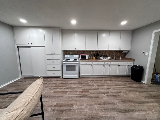5018 58th St in Lubbock, TX - Foto de edificio - Building Photo