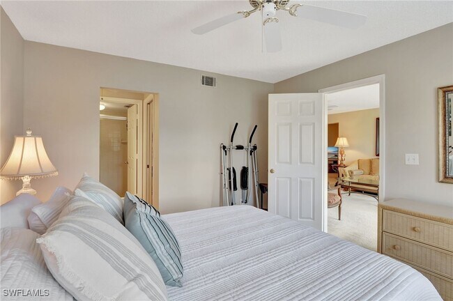 4548 Andover Way in Naples, FL - Building Photo - Building Photo