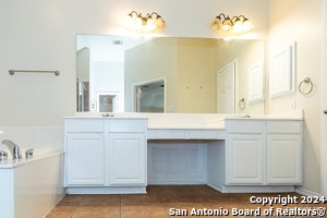 15718 Alamogordo in Helotes, TX - Building Photo - Building Photo