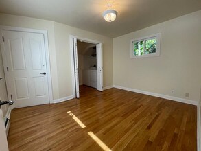 36 Finger Ave in Redwood City, CA - Building Photo - Building Photo