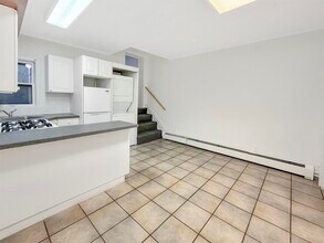 527 Washington St in Hoboken, NJ - Building Photo - Building Photo