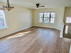 2667 Woodmere Dr in Darien, IL - Building Photo - Building Photo