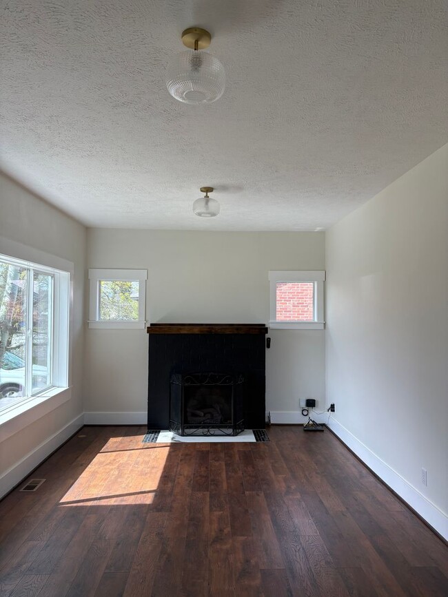 2802 W Grace Ave in Spokane, WA - Building Photo - Building Photo