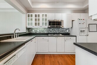 3636 Habersham Rd NW in Atlanta, GA - Building Photo - Building Photo