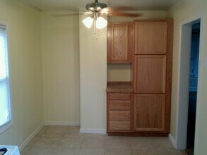 219 Black Horse Pike in Gloucester Township, NJ - Building Photo - Building Photo