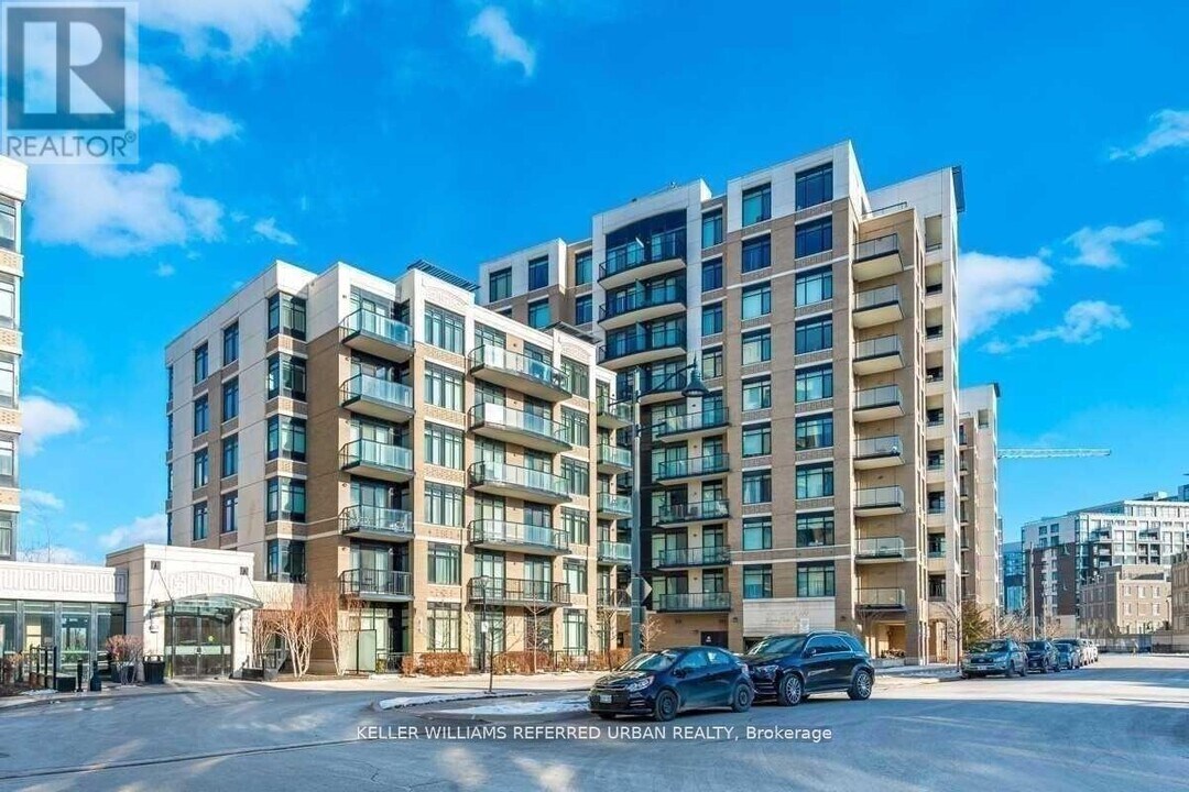 131-131 Upper Duke Crescent in Markham, ON - Building Photo