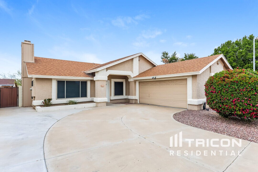 5040 N 86th Ave in Glendale, AZ - Building Photo