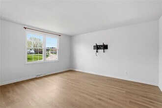 108 Whitney Dr in Cranberry Township, PA - Building Photo - Building Photo