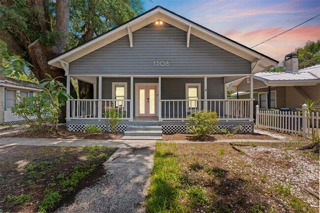 property at 1308 E Osborne Ave