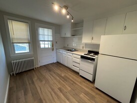 25 Turner St, Unit 3 in Portland, ME - Building Photo
