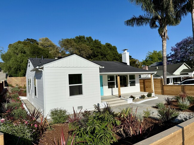 148 Reed Way in Santa Cruz, CA - Building Photo - Building Photo