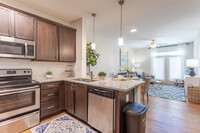 Stephens Pointe in Wilmington, NC - Building Photo - Interior Photo