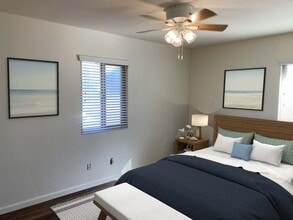 1376 Thomas Ave in San Diego, CA - Building Photo - Building Photo