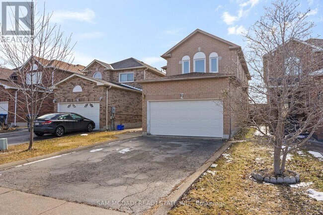 67 Blue Bonnet Dr in Brampton, ON - Building Photo - Building Photo