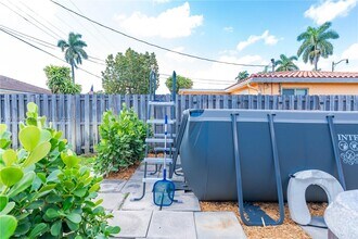 3116 Hollywood Blvd in Hollywood, FL - Building Photo - Building Photo