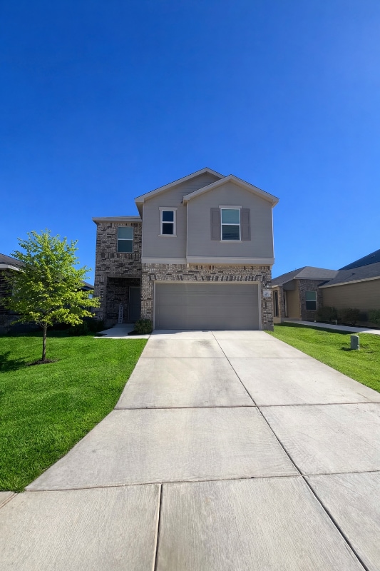 property at 409 Dakota Crk