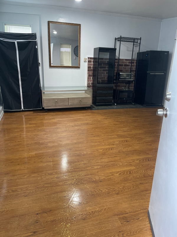 property at 16405 NE 12th St