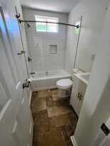 1013 Rosedale Ave, Unit A in Durham, NC - Building Photo