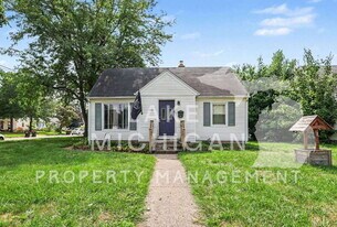 704 Buckingham St SW in Grand Rapids, MI - Building Photo