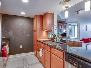 11800 Sunset Hills Rd, Unit 726 in Reston, VA - Building Photo - Building Photo