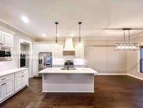 613 Creekside Cove in Bryant, AR - Building Photo - Building Photo