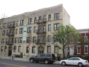 479 Pennsylvania Ave in Brooklyn, NY - Building Photo - Building Photo