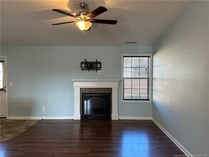 20 Old English Ln in Spring Lake, NC - Building Photo - Building Photo