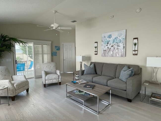 970 Smyrna St in the Villages, FL - Building Photo - Building Photo