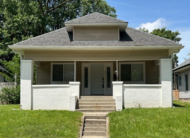 property at 44 N Oakland Ave