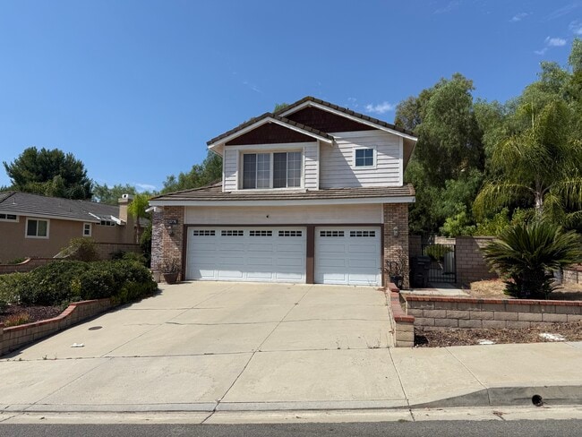 property at 13776 Monteverde Dr