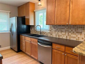 6420 Xerxes Ave S in Edina, MN - Building Photo - Building Photo