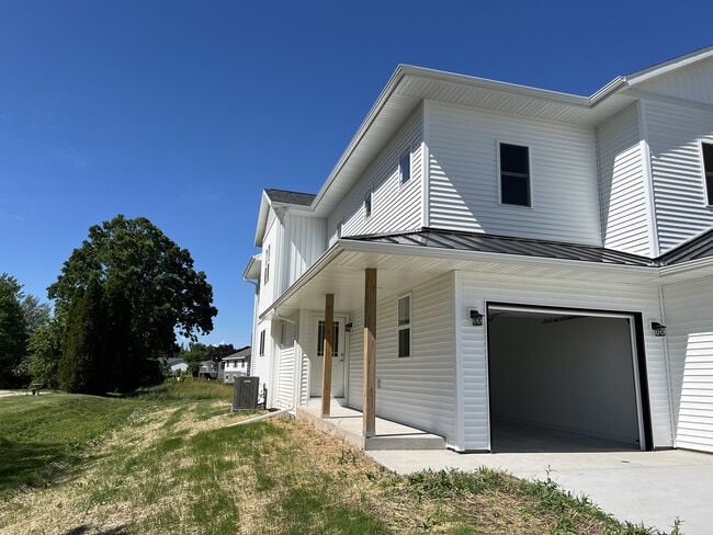 property at 502 Leavens Ave