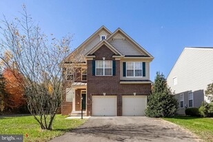 7722 Yalta Way in Gainesville, VA - Building Photo