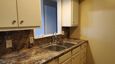 3112 Forestridge Dr. in Enid, OK - Building Photo - Building Photo