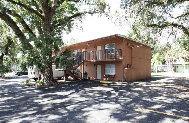 Stadium Gardens Apartments in Ft. Myers, FL - Building Photo - Building Photo