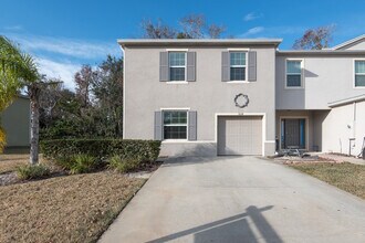 1624 Primo Ct in Holly Hill, FL - Building Photo - Building Photo