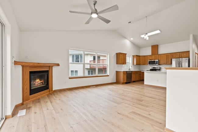 property at 13 Redtail Ct