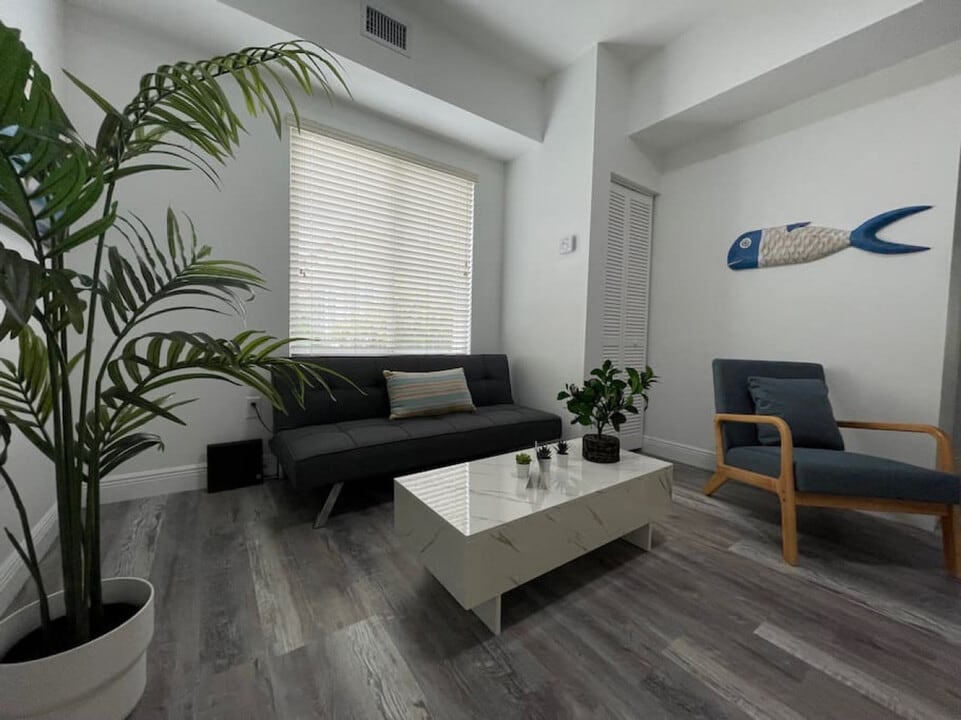 29 Oviedo Ave in Coral Gables, FL - Building Photo