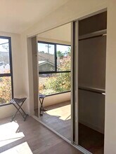 654 N Virgil Ave in Los Angeles, CA - Building Photo - Building Photo