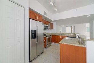 2130 Van Buren St in Hollywood, FL - Building Photo - Building Photo