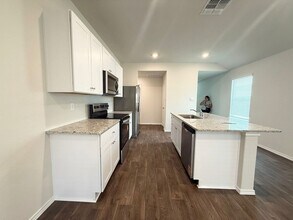 14741 Cooke Delta in San Antonio, TX - Building Photo - Building Photo