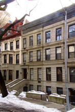 18 W 95th St in New York, NY - Building Photo - Building Photo