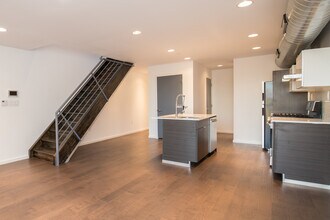 1441 N 7th St, Unit 4 in Philadelphia, PA - Building Photo - Building Photo