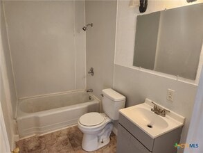 1102 W Central Ave in Temple, TX - Building Photo - Building Photo