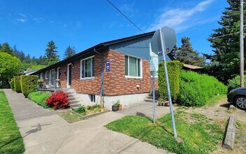3525 SW 10th Ave, Unit 3525 in Portland, OR - Building Photo - Building Photo